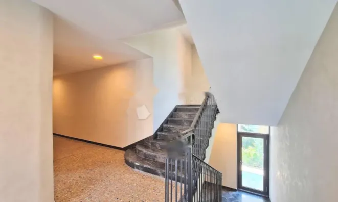 Недвижимость Четырехкомнатная квартира в центре: 7