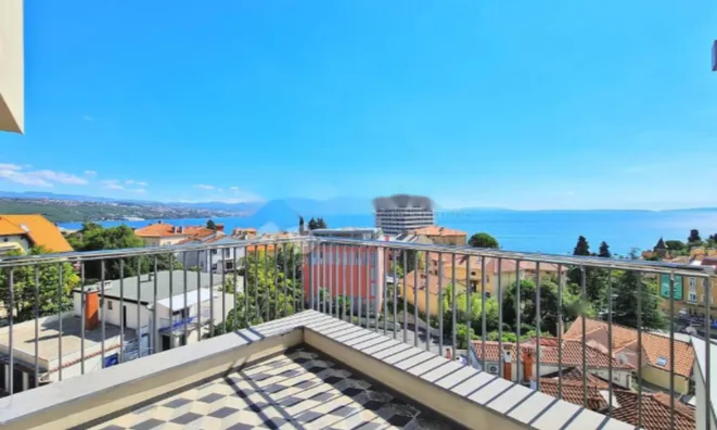 Недвижимость Четырехкомнатная квартира в центре: 17