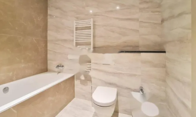 Недвижимость Четырехкомнатная квартира в центре: 21