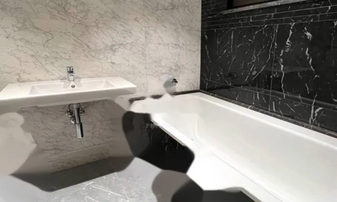 Недвижимость Трёхкомнатная квартира в центре: 22