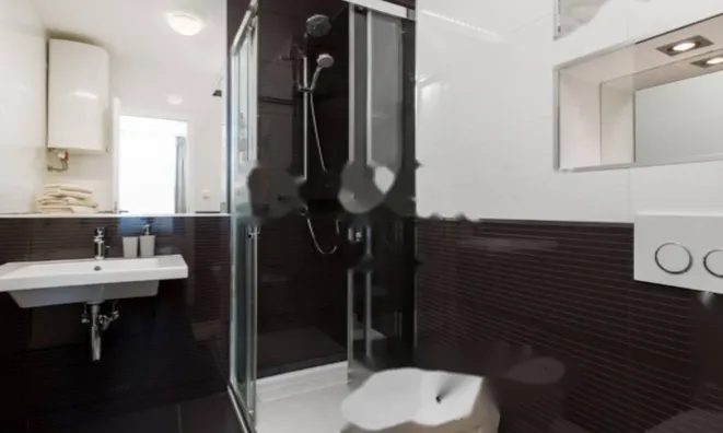 Недвижимость Трехкомнатная квартира в центре: 24