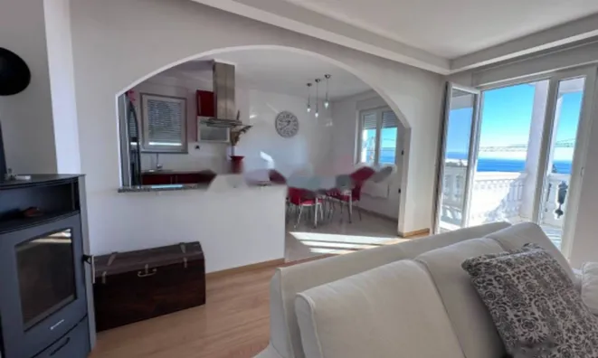 Недвижимость Четырёхкомнатная квартира в центре: 1