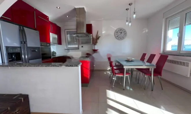 Недвижимость Четырёхкомнатная квартира в центре: 5