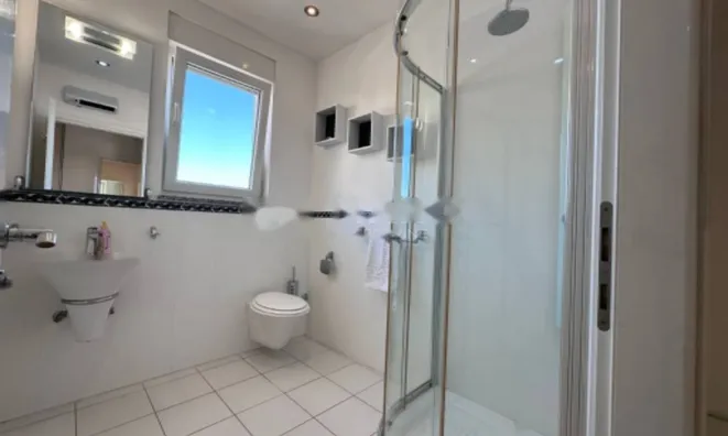 Недвижимость Четырёхкомнатная квартира в центре: 15