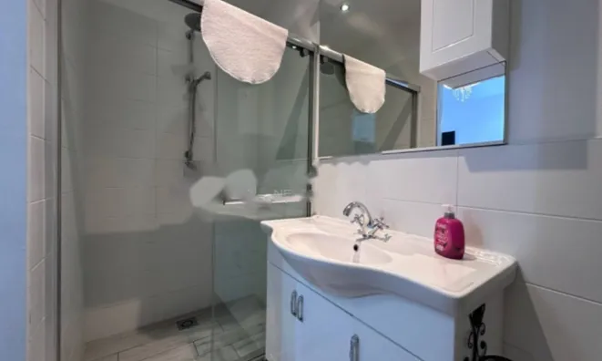 Недвижимость Четырёхкомнатная квартира в центре: 19