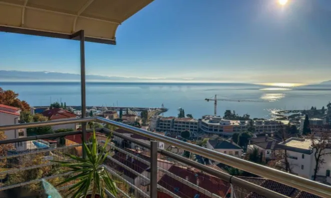 Недвижимость Трёхкомнатная квартира в центре Опатии: 3