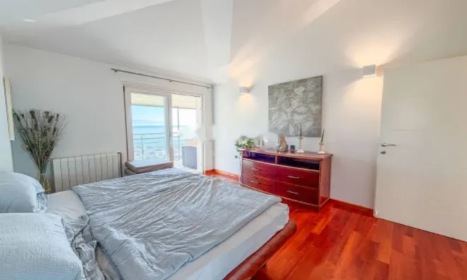 Недвижимость Трёхкомнатная квартира в центре Опатии: 21