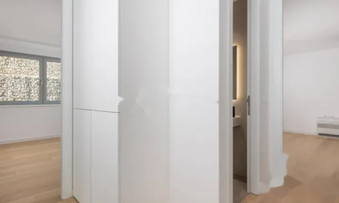 Недвижимость Трёхкомнатная квартира в центре: 13