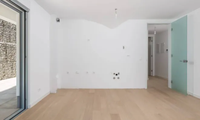 Недвижимость Трёхкомнатная квартира в центре: 20