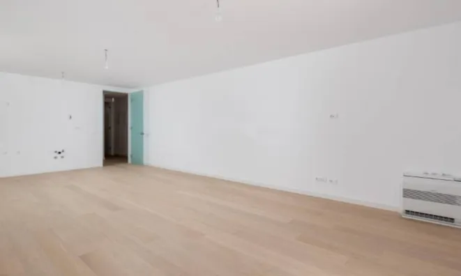 Недвижимость Трёхкомнатная квартира в центре: 22