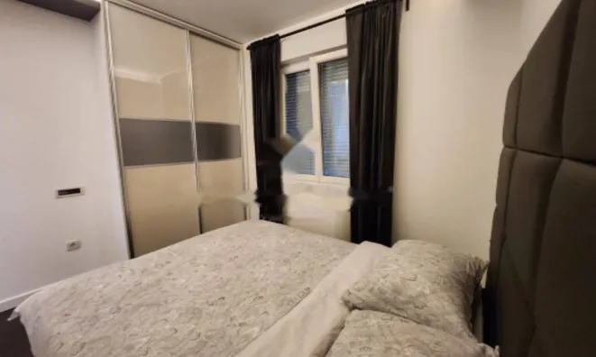 Недвижимость Трёхкомнатная квартира Центр: 11