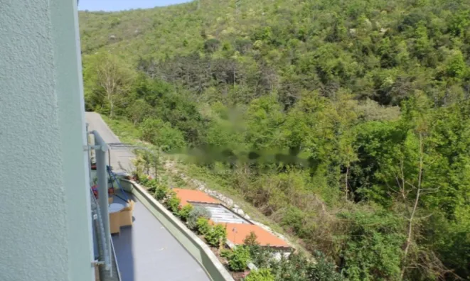 Недвижимость Трёхкомнатная квартира Центр: 20