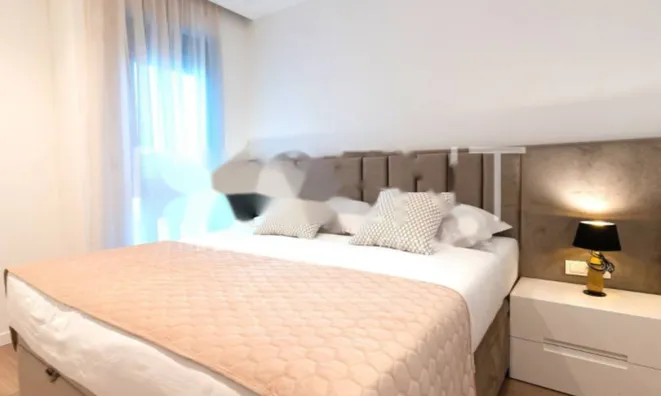 Недвижимость Двухкомнатная квартира, центр: 5