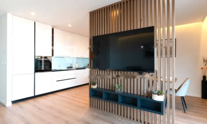 Недвижимость Двухкомнатная квартира, центр: 8