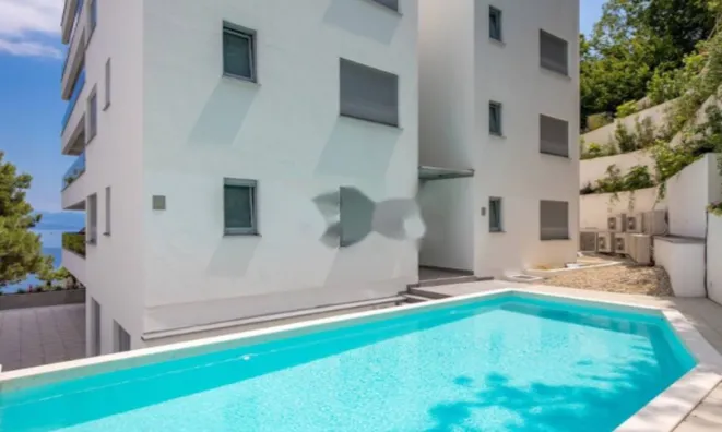 Недвижимость Двухкомнатная Квартира Центр: 2