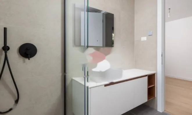 Недвижимость Двухкомнатная Квартира Центр: 9