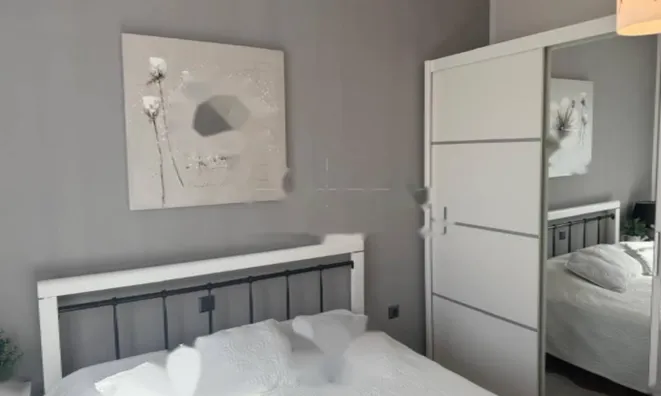 Недвижимость Четырехкомнатная квартира, центр: 16