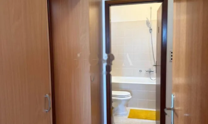 Недвижимость Четырехкомнатная квартира, центр: 18