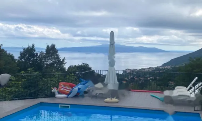 Недвижимость Квартира в Опатии, Центр: 3