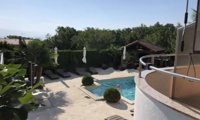 Недвижимость Семейный дом 450 м², Центр, Опатия: 25