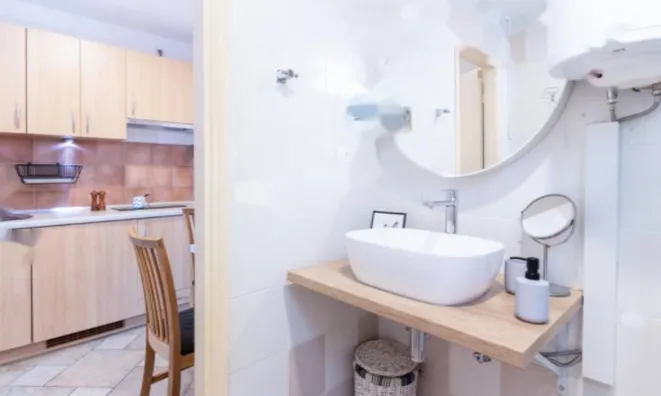 Недвижимость Четырехкомнатная квартира, Центр, Опатия.: 9