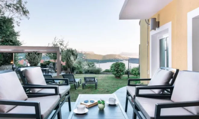 Недвижимость Четырехкомнатная квартира, Центр, Опатия.: 21