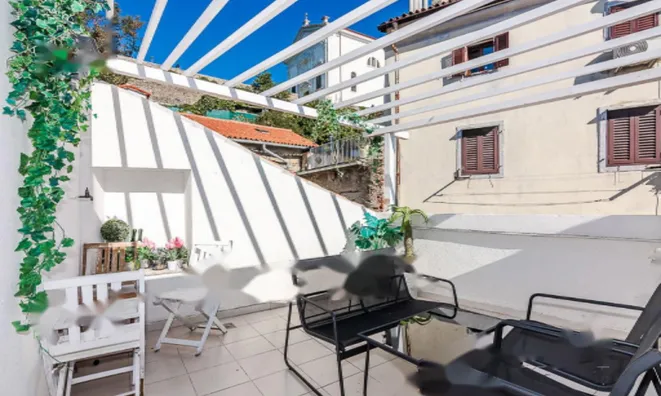 Недвижимость Дом с террасой в Пиране: 2