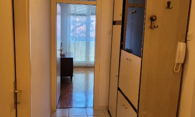 Недвижимость Двухкомнатная квартира : 5