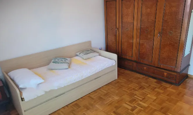 Недвижимость Двухкомнатная квартира : 6