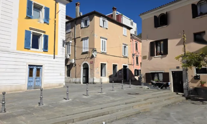 Недвижимость Квартира-студия в центре Копера: 1