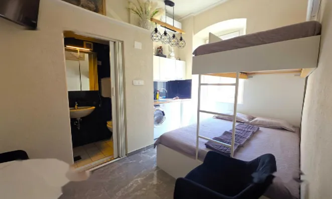 Недвижимость Квартира-студия в центре Копера: 7