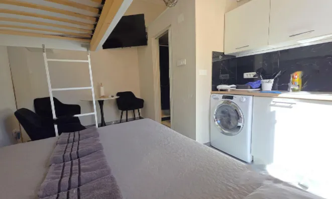 Недвижимость Квартира-студия в центре Копера: 11