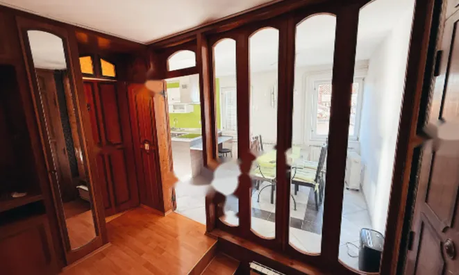 Недвижимость Квартира, 5 и более комнат, Копер, Гортанов трг: 5