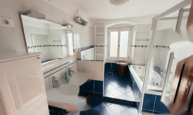 Недвижимость Квартира, 5 и более комнат, Копер, Гортанов трг: 18