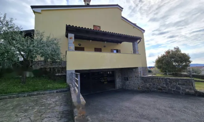 Недвижимость Трёхкомнатная квартира Плавье: 11