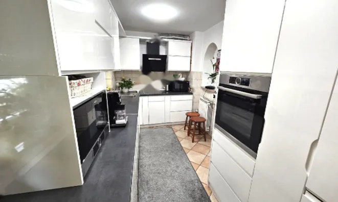 Недвижимость Трёхкомнатная квартира в Центре: 9