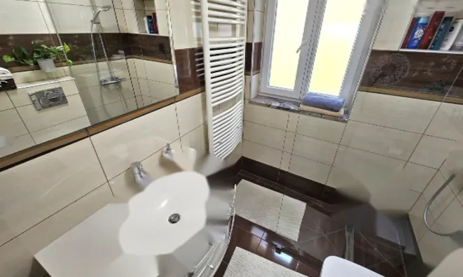 Недвижимость Трёхкомнатная квартира в Центре: 17