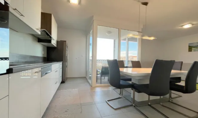 Недвижимость Двухкомнатная квартира на Ливаде: 3