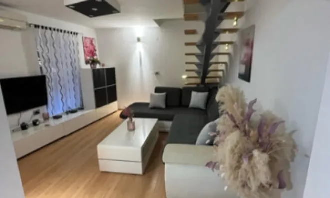 Недвижимость Двухкомнатная квартира в Копере: 2