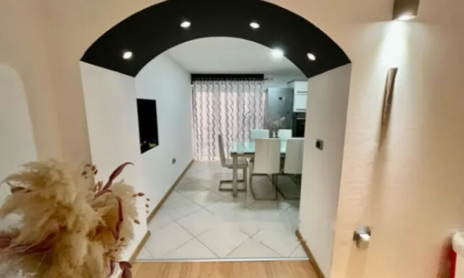 Недвижимость Двухкомнатная квартира в Копере: 4