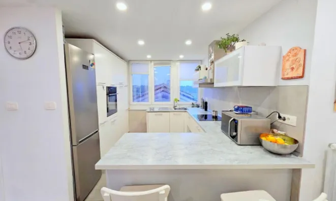 Недвижимость Пятикомнатная квартира в Луции: 9