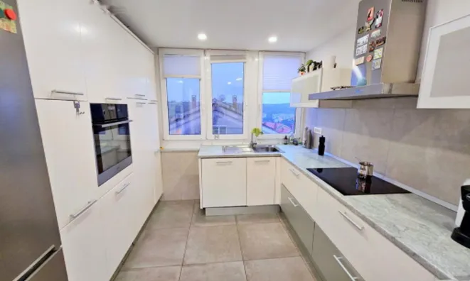 Недвижимость Пятикомнатная квартира в Луции: 10