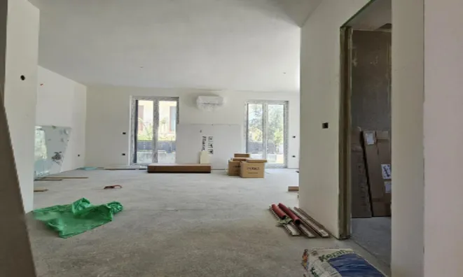 Недвижимость Квартира пятикомнатная Изола: 18