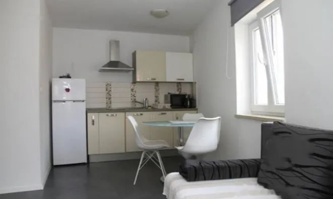 Недвижимость Четырёхкомнатная квартира в центре Копра: 11