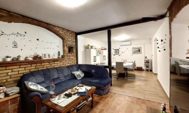 Недвижимость Двухкомнатная квартира Шкофие: 1