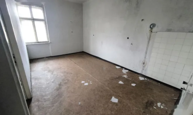 Недвижимость Дом, Поле, Слапе: 5