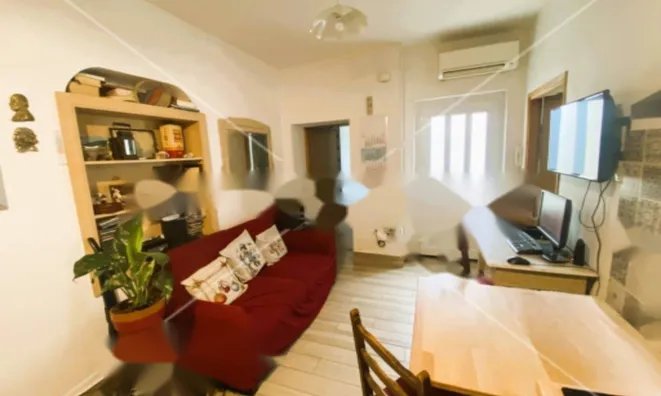 Недвижимость Трехкомнатная квартира в центре: 2