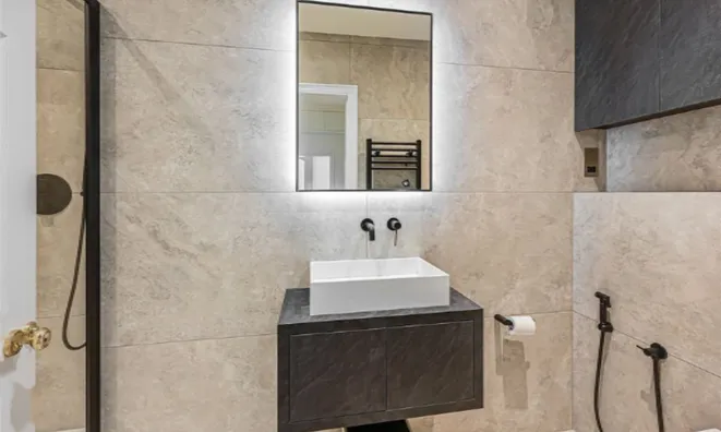 Недвижимость Basil Street: 2