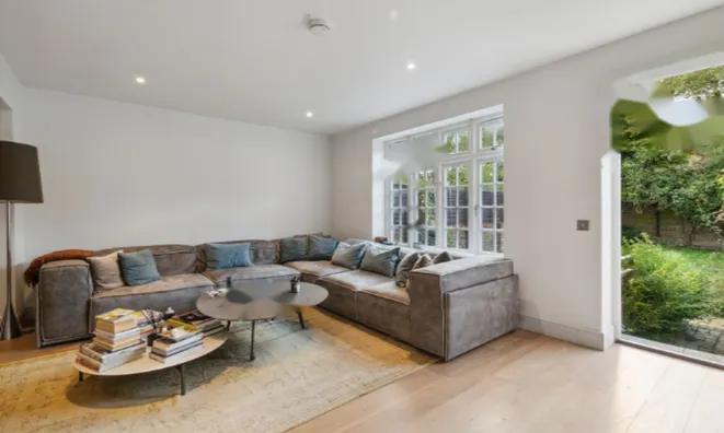 Недвижимость Dovehouse Street: 17