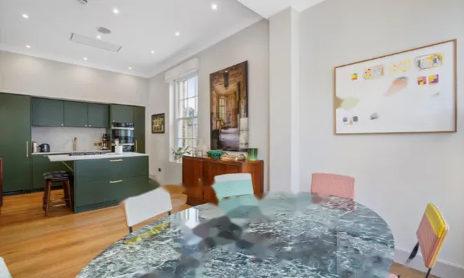 Недвижимость Cathcart Road: 16